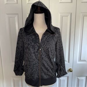 Lululemon animal print jacket size 8